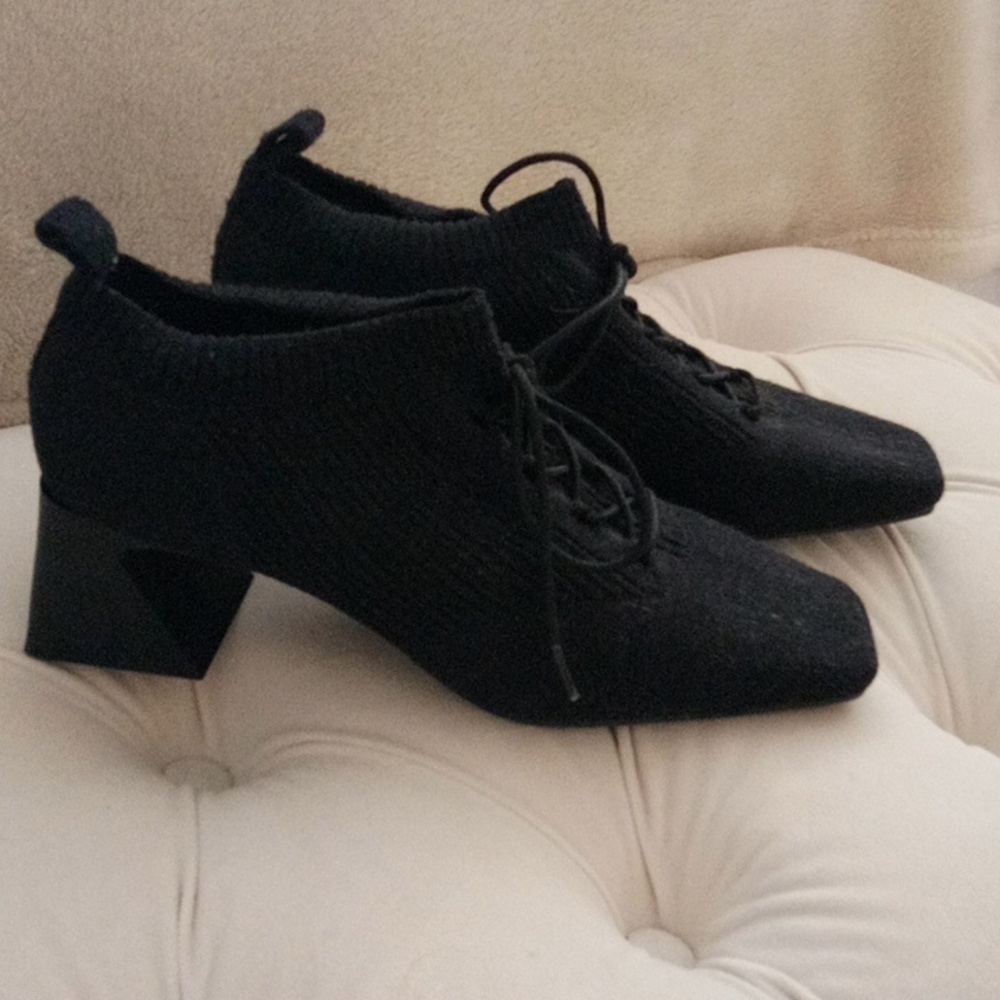 Vivaia Knit Oxford Shoes